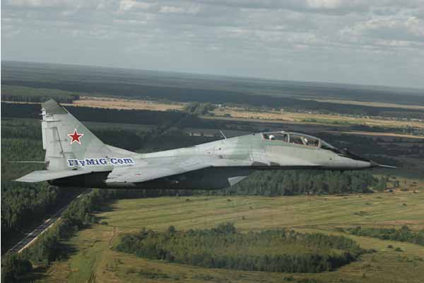 MiG-29 formation flight.
